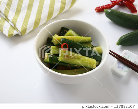 Spicy pounded cucumber 127852107