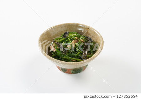 Image of hijiki with tuna Image of hijiki with tuna 127852654