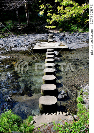 A small, hidden gorge in the Tokyo metropolitan area: Irumagawa and Agatsuma Gorge 127852678