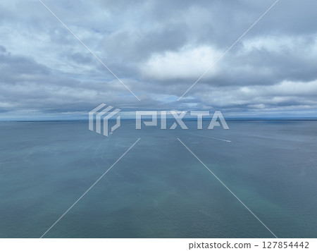 [Hokkaido from the sky] Lake Saroma and the sea 127854442