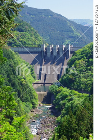 View of Tomisato Dam from Sarutobi Observation Square, Shikokuchuo City, Ehime Prefecture 127857218
