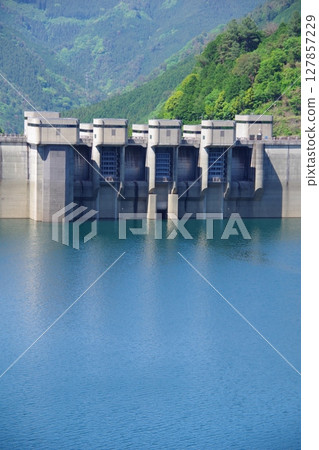 View of Tomisato Dam from Seino Observation Plaza in Shikokuchuo City, Ehime Prefecture 127857229
