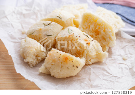 自製佛卡夏麵包 127858319