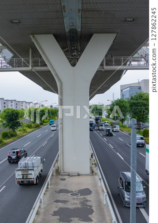 Traffic under the Metropolitan Expressway Saitama Omiya Line 127862245