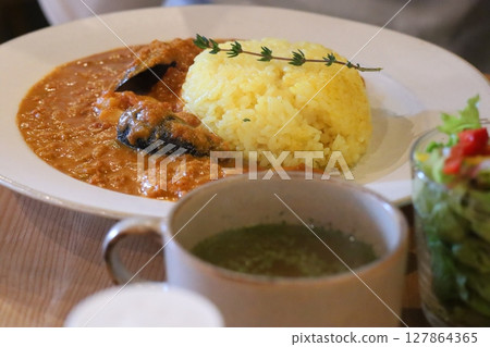 Stylish cafe lunch curry set 127864365