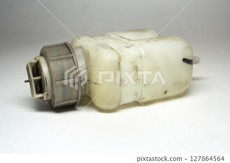 master cylinder brake fluid reservoir and cap with low level float sensor 127864564