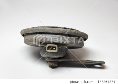 electric horn of car, high tone, two pole connecting block, worn out 127864874