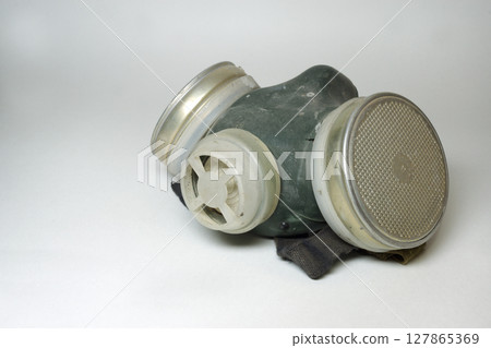 painting respirator with dual replaceable protection filter, silicon mask, for safety working in aggressive environment painting respirator with dual replaceable protection filter, silicon mask, for safety working in aggressive environment 127865369