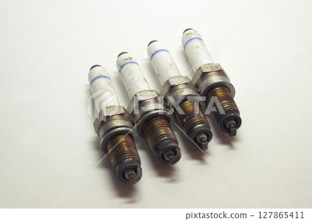 copper spark plugs kit, in line, worn thread 127865411