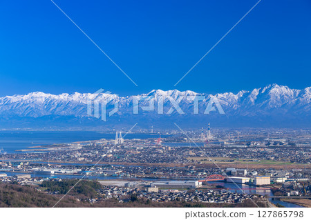 Toyama prefecture _ Tateyama mountain range Toyama prefecture _ Tateyama mountain range 127865798