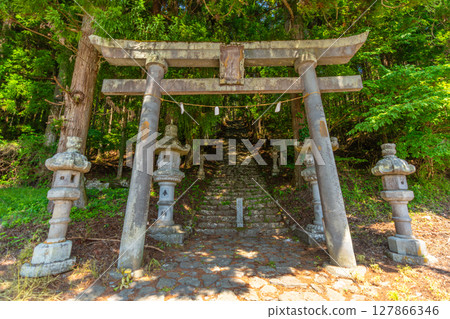 Himuro Shrine, Fujikawa Town, Yamanashi Prefecture Himuro Shrine, Fujikawa Town, Yamanashi Prefecture 127866346