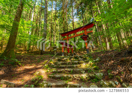 Himuro Shrine, Fujikawa Town, Yamanashi Prefecture Himuro Shrine, Fujikawa Town, Yamanashi Prefecture 127866553