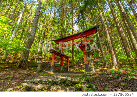 Himuro Shrine, Fujikawa Town, Yamanashi Prefecture Himuro Shrine, Fujikawa Town, Yamanashi Prefecture 127866554