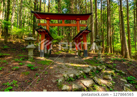 Himuro Shrine, Fujikawa Town, Yamanashi Prefecture Himuro Shrine, Fujikawa Town, Yamanashi Prefecture 127866565