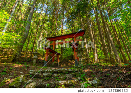 Himuro Shrine, Fujikawa Town, Yamanashi Prefecture Himuro Shrine, Fujikawa Town, Yamanashi Prefecture 127866583