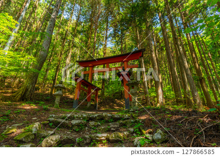 Himuro Shrine, Fujikawa Town, Yamanashi Prefecture Himuro Shrine, Fujikawa Town, Yamanashi Prefecture 127866585
