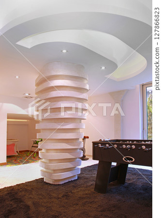 Gaming room column 127866823
