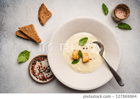 Creamy cauliflower soup 127869864