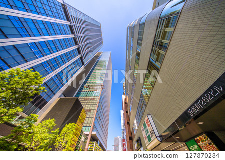 Tokyo cityscape in Japan, overlooking the World Trade Center Building South Tower (back of the screen) and World Tower Residences Tokyo cityscape in Japan, overlooking the World Trade Center Building South Tower (back of the screen) and World Tower Residences 127870284