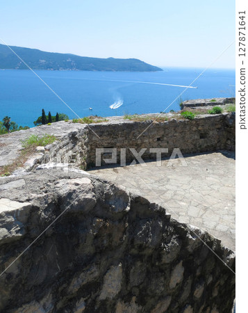 Exploring Kanli Kula Fortress in Herceg Novi With Stunning Views of the Bay of Kotor Exploring Kanli Kula Fortress in Herceg Novi With Stunning Views of the Bay of Kotor 127871641