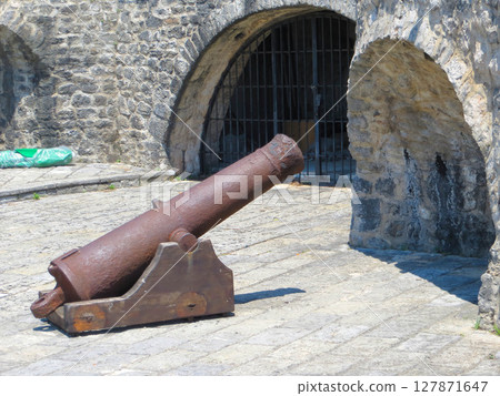 Exploring the Historic Kanli Kula Fortress With a Traditional Cannon in Herceg Novi, Montenegro Exploring the Historic Kanli Kula Fortress With a Traditional Cannon in Herceg Novi, Montenegro 127871647