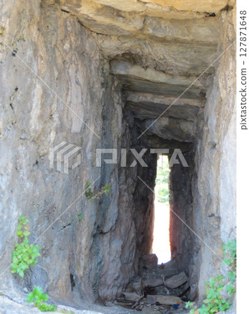 Exploring Kanli Kula Fortress in Herceg Novi, Montenegro With Stunning Views of Boka Kotorska 127871648
