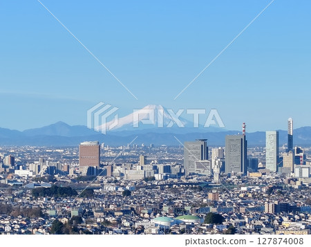 Aerial view of Mt. Fuji and Saitama New City in Saitama Prefecture 127874008