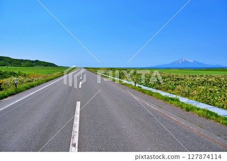 Spectacular views of the Ororon Line in Hokkaido Spectacular views of the Ororon Line in Hokkaido 127874114