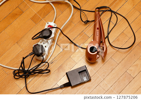 Extension cable with devices charging Extension cable with devices charging 127875206