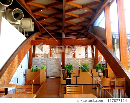 2013.1.20 Imperial Palace Outer Garden Wadakura Fountain Park The rest area when it was still a restaurant Kenzo Tange 127877134