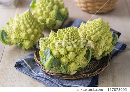 Romanesco 127878003