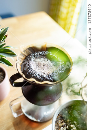 drip coffee 127878440