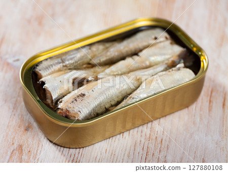 Canned sardines in oil Canned sardines in oil 127880108