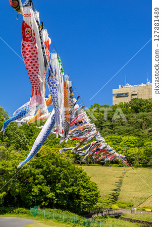 若宮公園：藍天下飄揚的鯉魚旗（神奈川縣厚木市） 127881489
