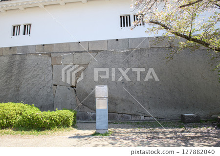 Osaka Castle: Megaliths at the Main Entrance Osaka Castle: Megaliths at the Main Entrance 127882040