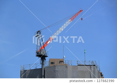 公寓建築施工起重機 公寓建築施工起重機 127882390