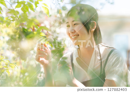 做園藝的女性 127882403