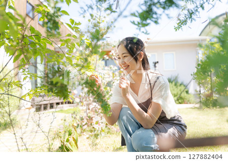 做園藝的女性 127882404