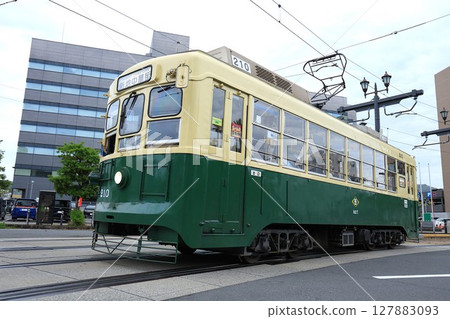 [長崎電氣軌道] 202系列（本線：出島～新地中華街） 127883093