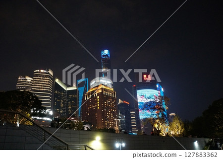 上海的夜景 127883362
