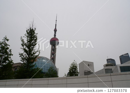 Oriental Pearl Tower and Shanghai city, China Oriental Pearl Tower and Shanghai city, China 127883378