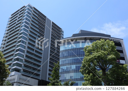 小岩石街景 小岩石街景 127884266