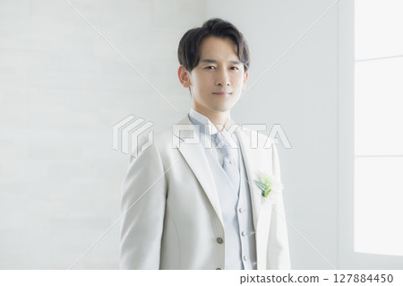 婚禮新郎 127884450