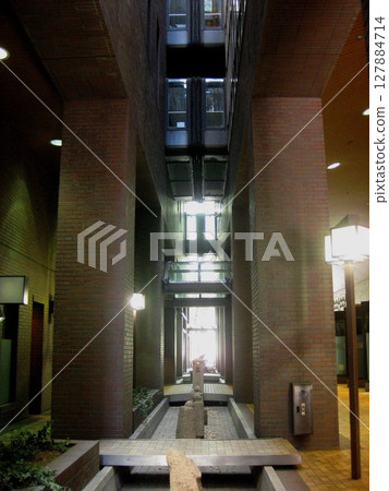 2009.10.11 東京大同生命大廈1樓 黑川紀章 127884714