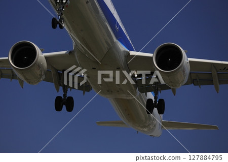 Take-off and landing at Osaka International Airport (Itami Airport) 127884795