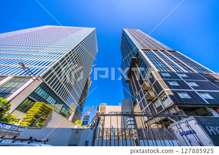 Tokyo cityscape in Japan, overlooking World Tower Residences and Nippon Life Hamamatsucho Claire Tower (left) 127885925