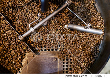 Close-up of roasted Arabica coffee beans 127886112