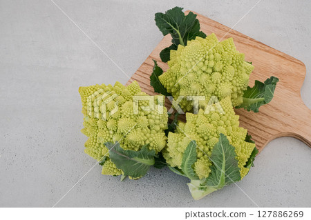 Romanesco 127886269