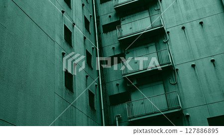 懸崖建築外牆 127886895