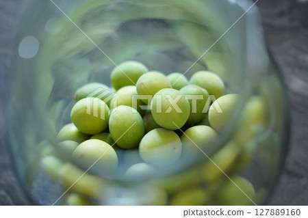 Make your own plum wine 127889160